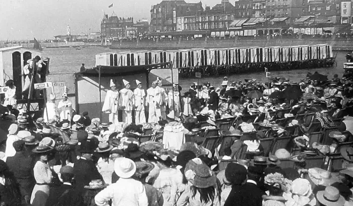 Framed Print : Margate Beach early 1900s Framed Print : Margate Beach early 1900s