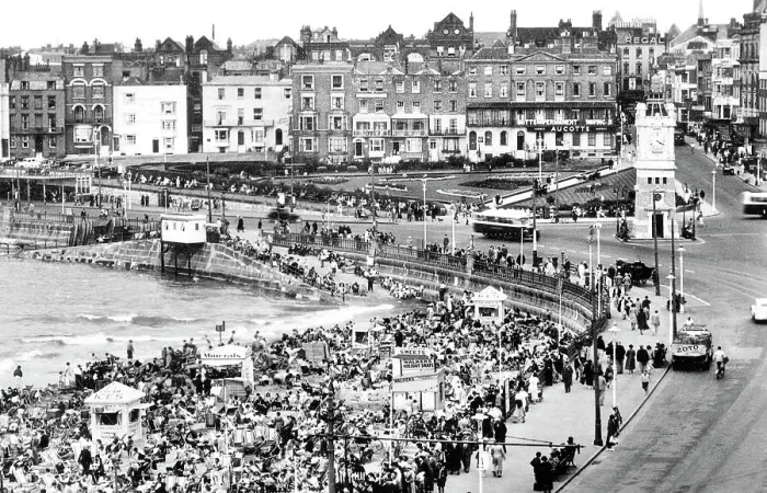 Framed Print : Margate Marine Terrace probably 1930s Framed Print : Margate Marine Terrace probably 1930s