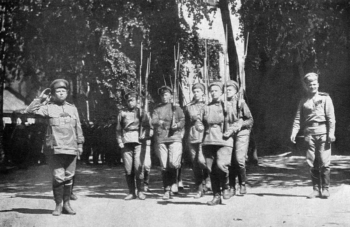 Framed Print : Maria Bochkareva with Women's Battalion, Russia, WW1 Framed Print : Maria Bochkareva with Women's Battalion, Russia, WW1