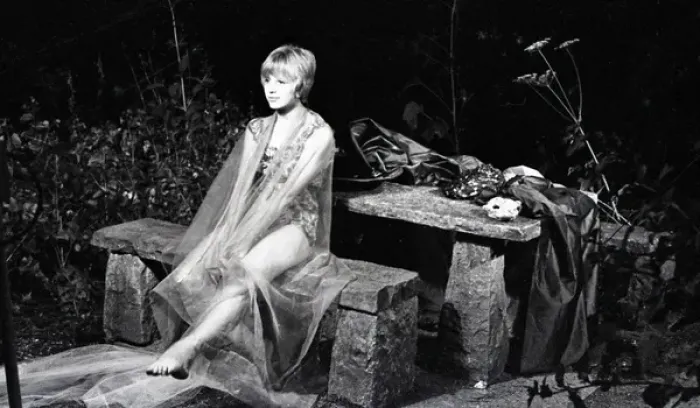 Framed Print : Marianne Faithfull, singer, songwriter and actress Framed Print : Marianne Faithfull, singer, songwriter and actress