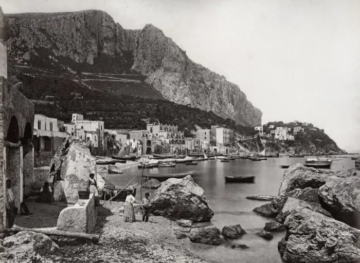 Framed Print : Marina at Capri, Italy Framed Print : Marina at Capri, Italy