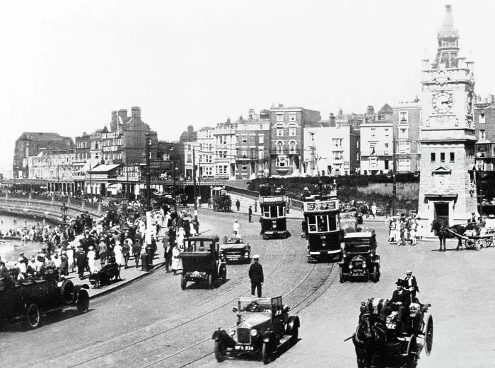 Framed Print : Marine Terrace, Margate early 1900's Framed Print : Marine Terrace, Margate early 1900's