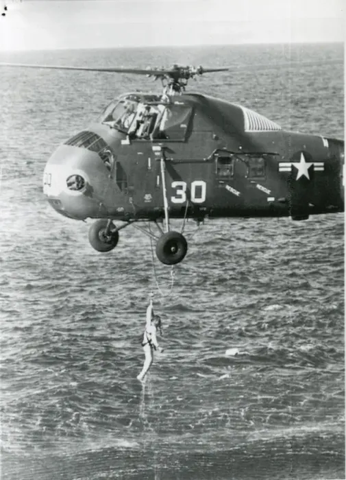 Framed Print : A US Marines helicopter lifts astronaut Virgil ?Gus? Gr? Framed Print : A US Marines helicopter lifts astronaut Virgil ?Gus? Gr?