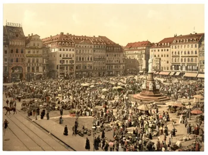Framed Print : The Market, Altstadt, Dresden, Saxony, Germany Framed Print : The Market, Altstadt, Dresden, Saxony, Germany
