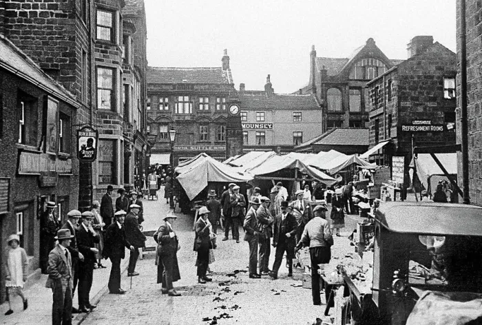 Framed Print : Market Day in Otley, early 1900s Framed Print : Market Day in Otley, early 1900s