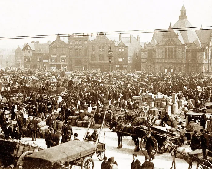 Framed Print : Market Day, Wigan, early 1900s Framed Print : Market Day, Wigan, early 1900s