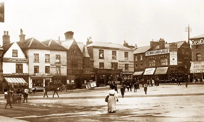 Framed Print : Market Place, Hitchin Framed Print : Market Place, Hitchin