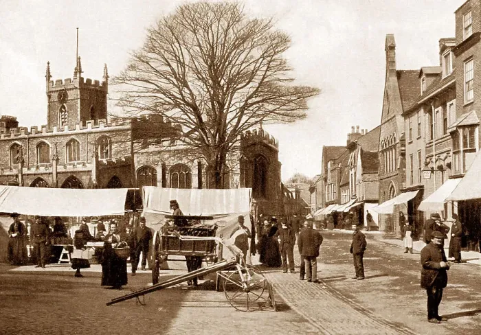 Framed Print : Market Place, Huntingdon Framed Print : Market Place, Huntingdon