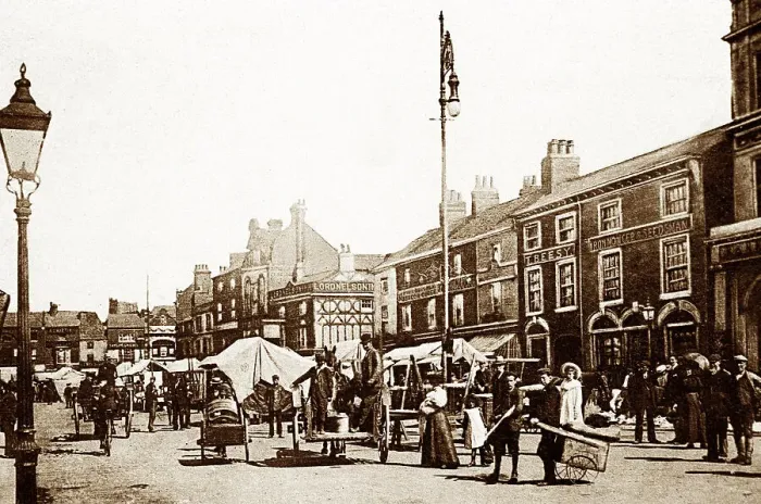 Framed Print : Market Place, Loughborough early 1900's Framed Print : Market Place, Loughborough early 1900's