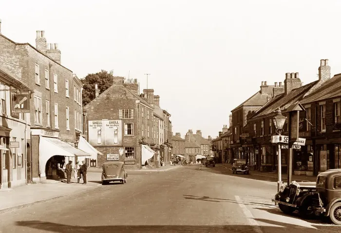 Framed Print : Market Place, Market Weighton Framed Print : Market Place, Market Weighton