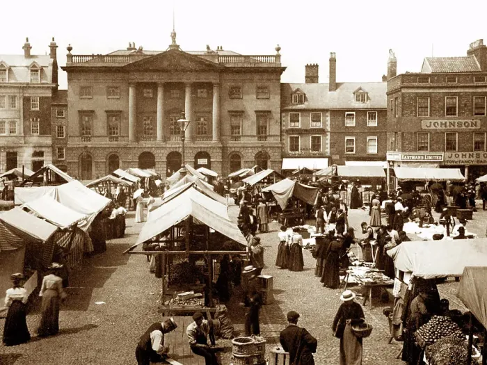 Framed Print : Market Place, Newark, early 1900s Framed Print : Market Place, Newark, early 1900s