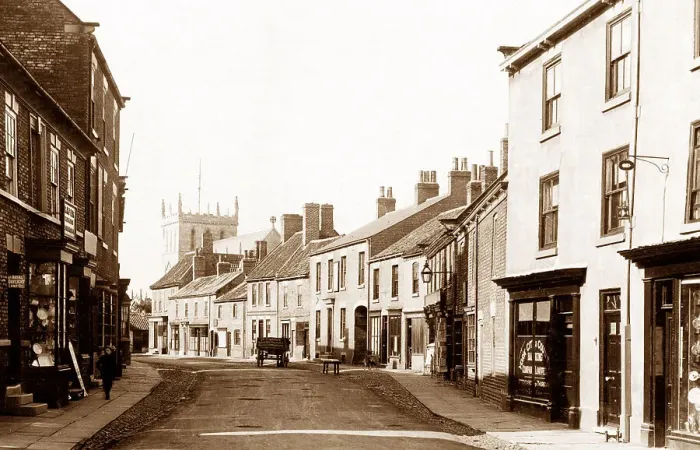 Framed Print : Market Place, Snaith early 1900's Framed Print : Market Place, Snaith early 1900's
