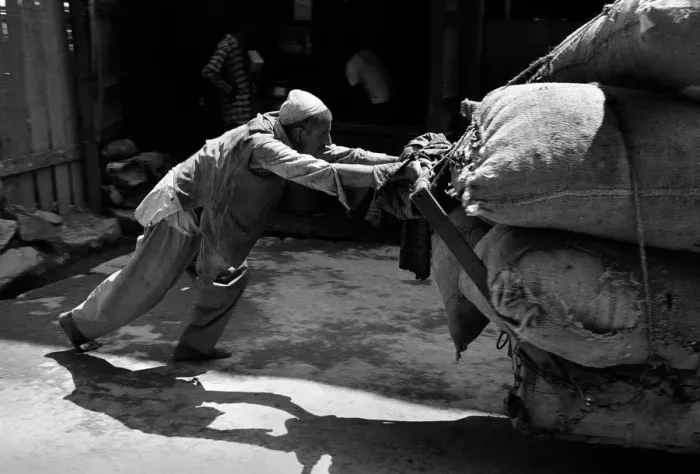 Framed Print : Market porter, Kashmir Framed Print : Market porter, Kashmir