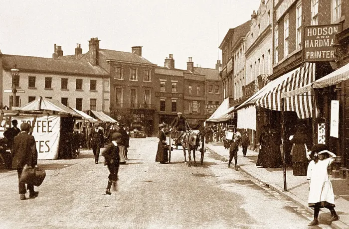 Framed Print : Market Square, Retford Framed Print : Market Square, Retford
