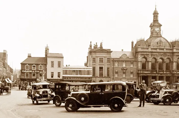 Framed Print : Market Square, Retford
