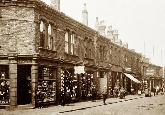 Framed Print : Market Street, Heckmondwike early 1900's Framed Print : Market Street, Heckmondwike early 1900's