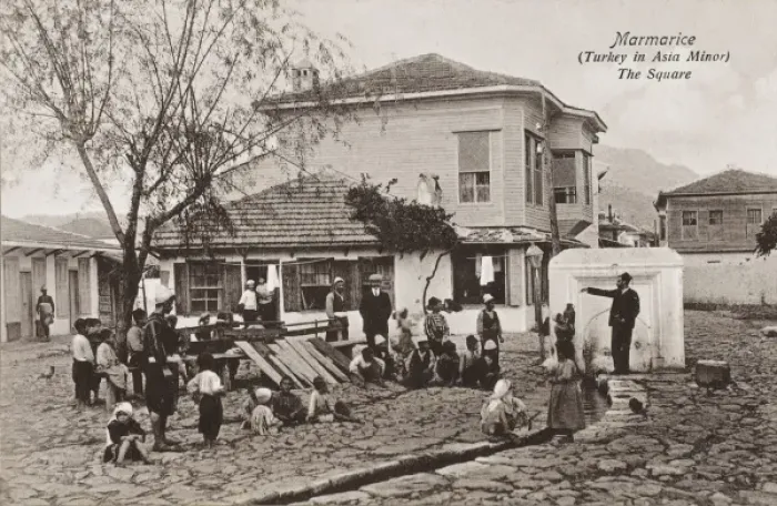Framed Print : Marmaris - Main Square Framed Print : Marmaris - Main Square