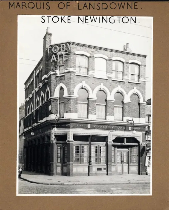 Framed Print : Marquis Of Lansdowne PH, Stoke Newington, London Framed Print : Marquis Of Lansdowne PH, Stoke Newington, London