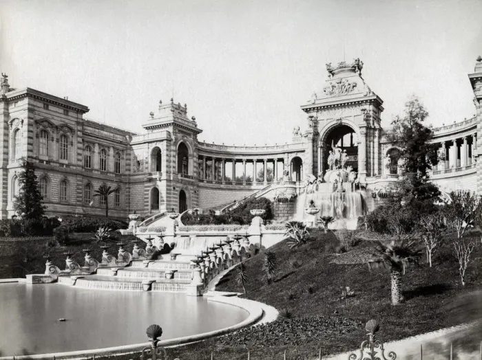 Framed Print : Marseilles France Palais Longchamp Framed Print : Marseilles France Palais Longchamp
