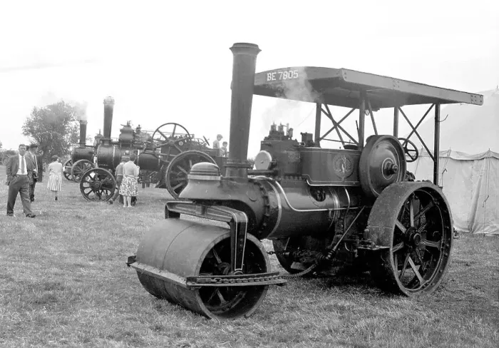 Framed Print : Marshall Convertible Road Roller number 61307 Framed Print : Marshall Convertible Road Roller number 61307
