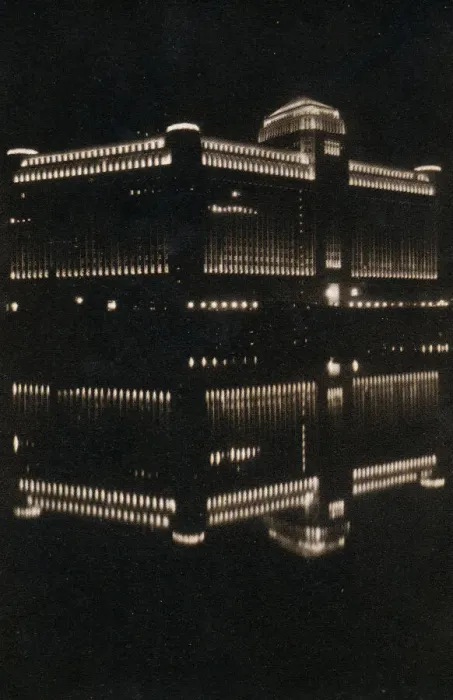 Framed Print : Marshall Field & Company, Chicago - Main Retail Store. The Merchandise Mart Framed Print : Marshall Field & Company, Chicago - Main Retail Store. The Merchandise Mart