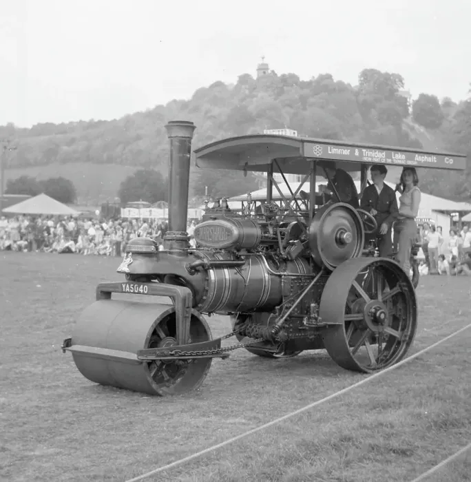 Framed Print : Marshall Road Roller number: 76116, Maid Marion Framed Print : Marshall Road Roller number: 76116, Maid Marion