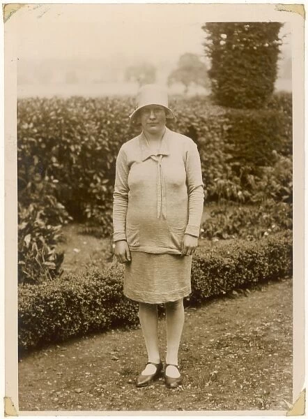 Mary Pearson, Maid