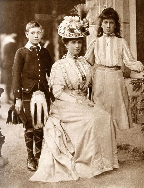 Mary, Princess of Wales with Prince Albert and Princess Mary