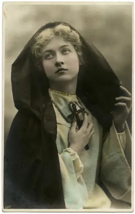 Framed Print : Maud Fealy - American stage and silent film actress Framed Print : Maud Fealy - American stage and silent film actress