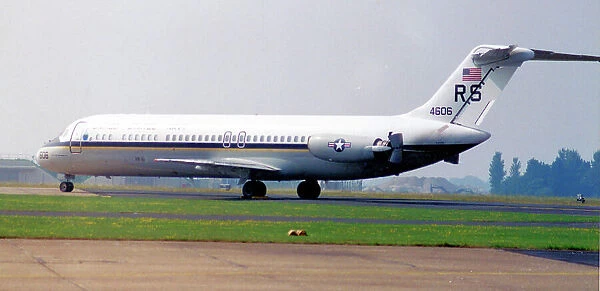 McDonnell Douglas C-9B Skytrain II 164606