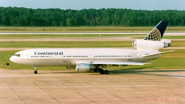 McDonnell Douglas DC-10 N87070