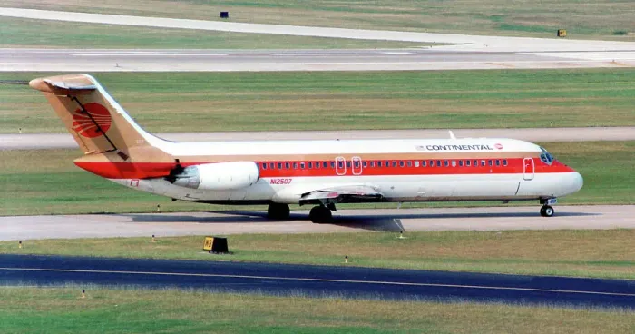 Framed Print : McDonnell Douglas DC-9-32 N12507 Framed Print : McDonnell Douglas DC-9-32 N12507