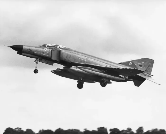 Framed Print : McDonnell Douglas F-4 Phantom