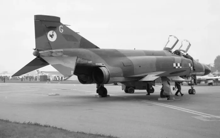 Framed Print : McDonnell Douglas Phantom FG. 1 XV583 G Framed Print : McDonnell Douglas Phantom FG. 1 XV583 G