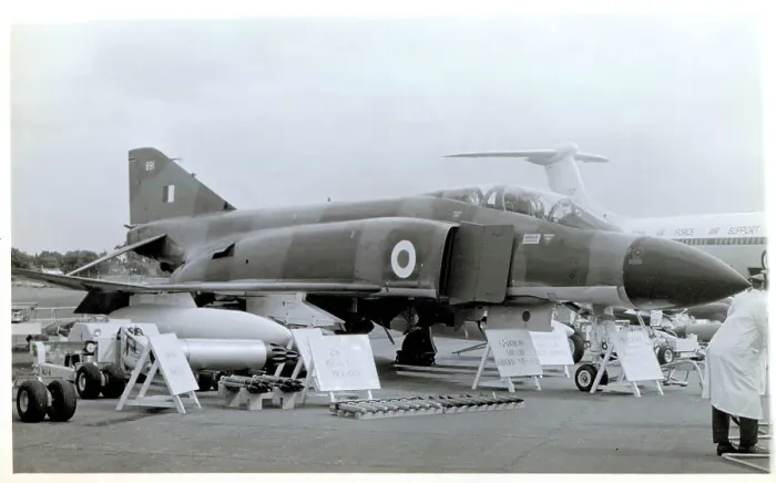 Framed Print : McDonnell Douglas Phantom FGR. 2 XT891 Framed Print : McDonnell Douglas Phantom FGR. 2 XT891