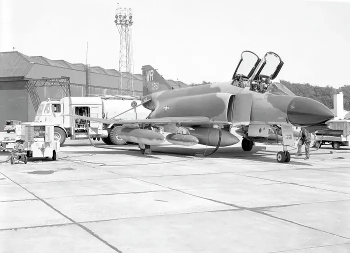 Framed Print : McDonnell F-4D Phantom 66-0261 Framed Print : McDonnell F-4D Phantom 66-0261