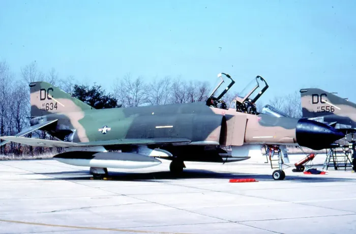 Framed Print : McDonnell F-4D Phantom 66-7634 Framed Print : McDonnell F-4D Phantom 66-7634