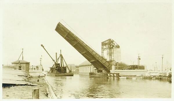 Mechanical bridge opening for barge