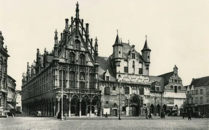 Framed Print : Mechelen, Belgium - Town Hall and Ancient Cloth Hall Framed Print : Mechelen, Belgium - Town Hall and Ancient Cloth Hall