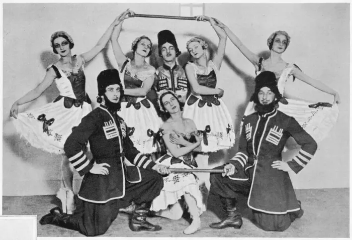 Framed Print : Some member of the corps de ballet in Bontique