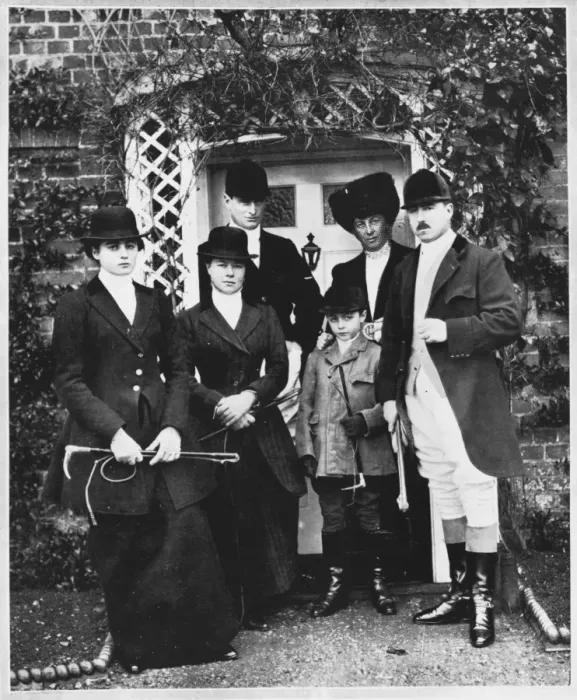 Framed Print : Members of Waddon Hunt Framed Print : Members of Waddon Hunt