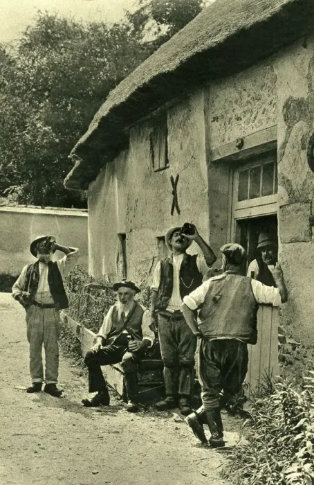 Framed Print : Men after a days work, Bradford Peverell, West Dorset Framed Print : Men after a days work, Bradford Peverell, West Dorset