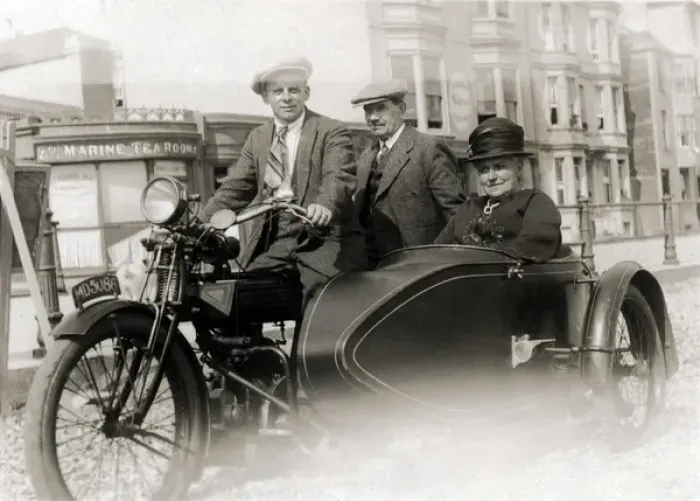 Framed Print : Men and lady on a 1914 / 15 Enfield motorcyle & sidecar Framed Print : Men and lady on a 1914 / 15 Enfield motorcyle & sidecar