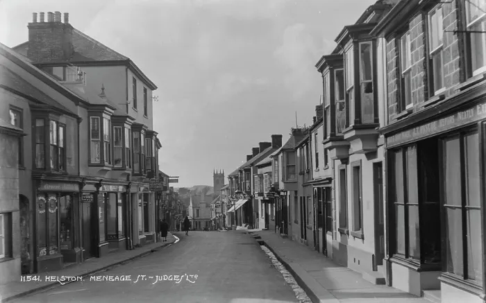 Framed Print : Menage Street in Helston Framed Print : Menage Street in Helston