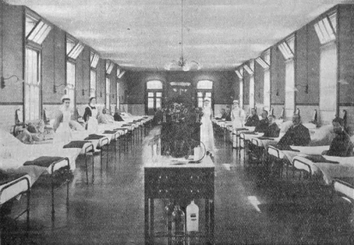 Framed Print : Mens ward at Islington Poor Law Infirmary, Highgate Hill Framed Print : Mens ward at Islington Poor Law Infirmary, Highgate Hill