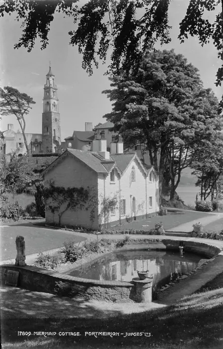 Framed Print : Mermaid Cottage, Portmeirion Framed Print : Mermaid Cottage, Portmeirion