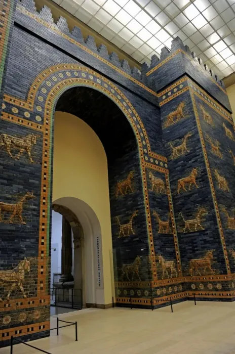 Framed Print : Mesopotamian art. Neo-Babylonian. Ishtar Gate. Pergamon Mus Framed Print : Mesopotamian art. Neo-Babylonian. Ishtar Gate. Pergamon Mus