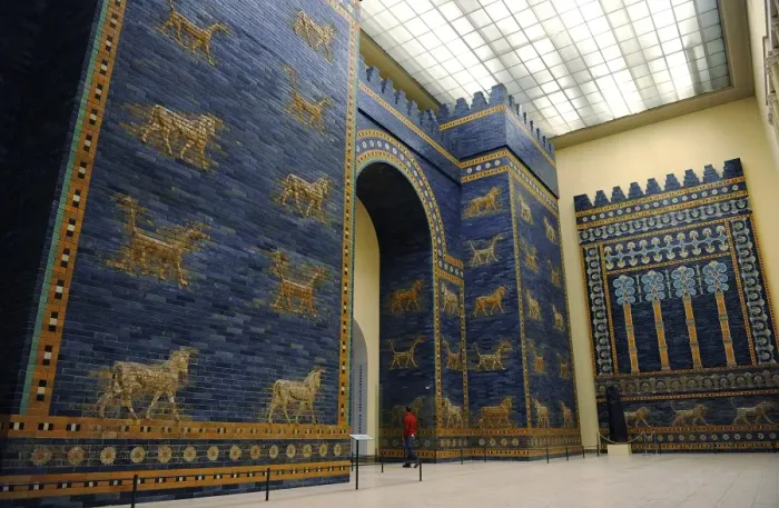 Framed Print : Mesopotamian art. Neo-Babylonian. Ishtar Gate. Pergamon Mus Framed Print : Mesopotamian art. Neo-Babylonian. Ishtar Gate. Pergamon Mus