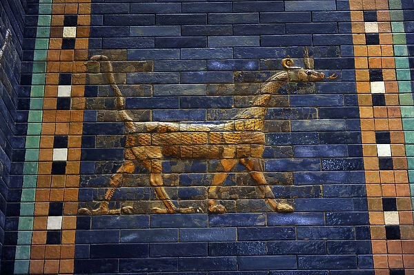 Mesopotamian art. Neo-Babylonian. Ishtar Gate. Dragon. Perg