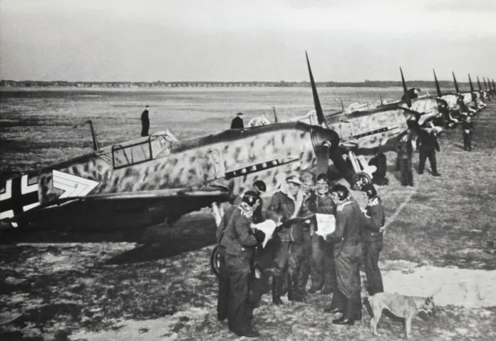 Framed Print : Messerschmitt Bf-109 Framed Print : Messerschmitt Bf-109